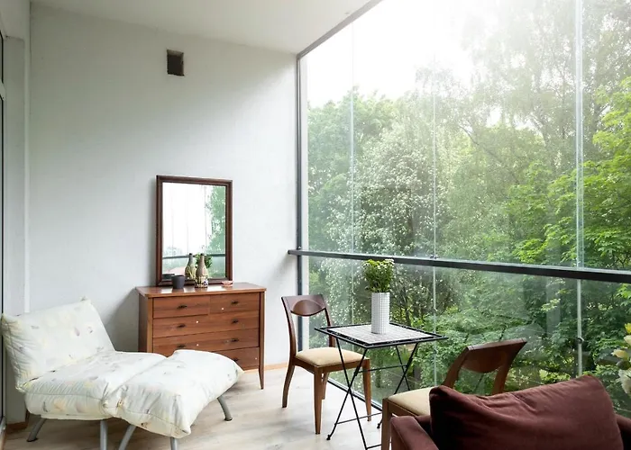 Spacious Apartment With Cozy Balcony By Urban Rent